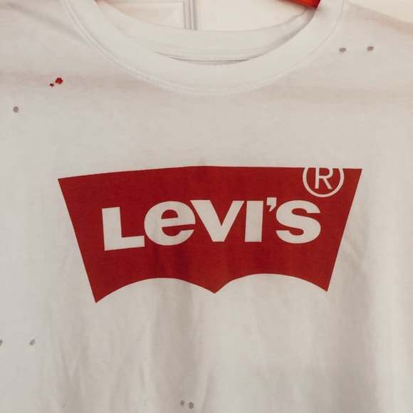 Levi’s Distressed Logo Tee - Picture 2 of 4